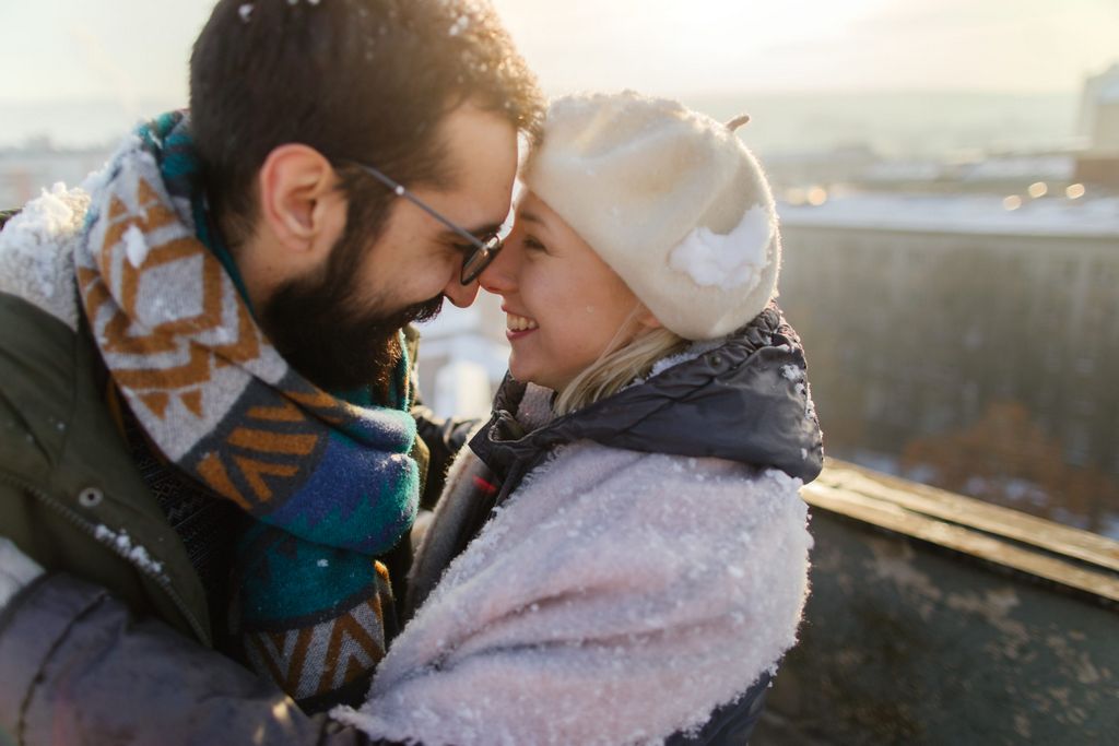 Mobilizing Love: Browsing Sofia Date on the move